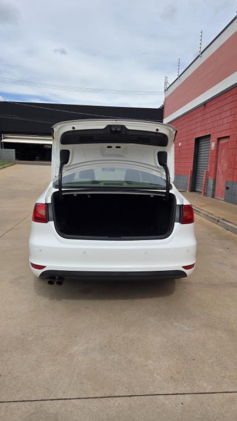 VOLKSWAGEN Jetta 2.0 4P COMFORTLINE TIPTRONIC AUTOM�TICO, Foto 6