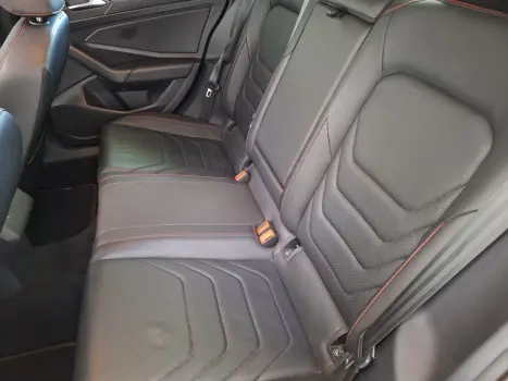VOLKSWAGEN Jetta 2.0 4P 350 TSI GLI AUTOM�TICO DSG, Foto 3