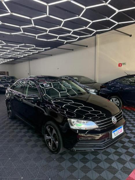 VOLKSWAGEN Jetta 2.0 4P COMFORTLINE TIPTRONIC AUTOM�TICO, Foto 3