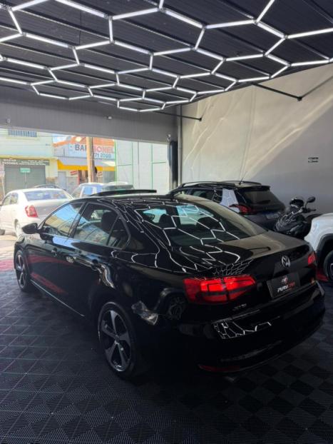 VOLKSWAGEN Jetta 2.0 4P COMFORTLINE TIPTRONIC AUTOM�TICO, Foto 6