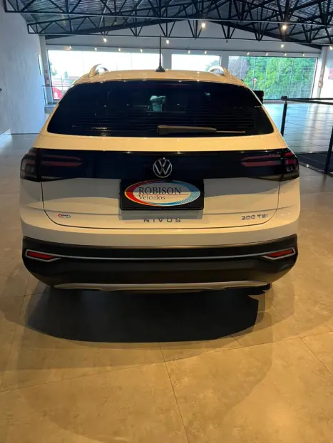 VOLKSWAGEN Nivus 1.0 4P FLEX 200 TSI HIGHLINE TURBO AUTOMTICO, Foto 4