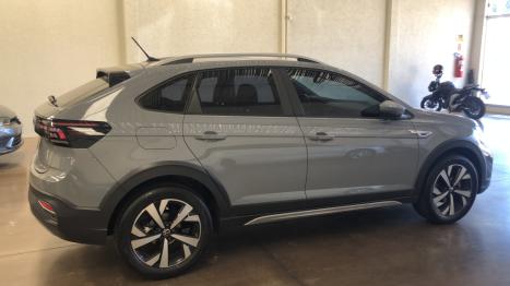 VOLKSWAGEN Nivus 1.0 4P FLEX 200 TSI HIGHLINE TURBO AUTOMÁTICO, Foto 6 VOLKSWAGEN Nivus 1.0 4P FLEX 200 TSI HIGHLINE TURBO AUTOMÁTICO, Foto 6