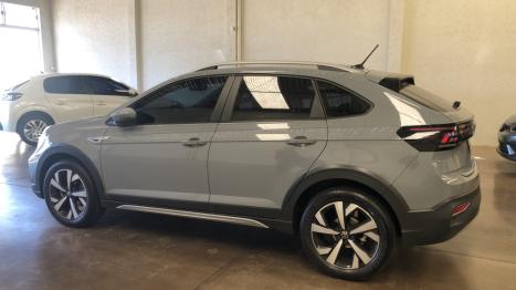 VOLKSWAGEN Nivus 1.0 4P FLEX 200 TSI HIGHLINE TURBO AUTOMÁTICO, Foto 8 VOLKSWAGEN Nivus 1.0 4P FLEX 200 TSI HIGHLINE TURBO AUTOMÁTICO, Foto 8