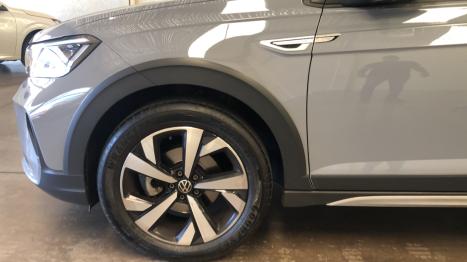 VOLKSWAGEN Nivus 1.0 4P FLEX 200 TSI HIGHLINE TURBO AUTOMÁTICO, Foto 11 VOLKSWAGEN Nivus 1.0 4P FLEX 200 TSI HIGHLINE TURBO AUTOMÁTICO, Foto 11