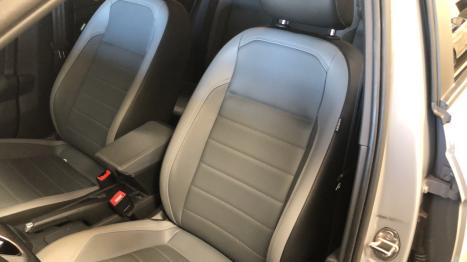 VOLKSWAGEN Nivus 1.0 4P FLEX 200 TSI HIGHLINE TURBO AUTOMÁTICO, Foto 15 VOLKSWAGEN Nivus 1.0 4P FLEX 200 TSI HIGHLINE TURBO AUTOMÁTICO, Foto 15