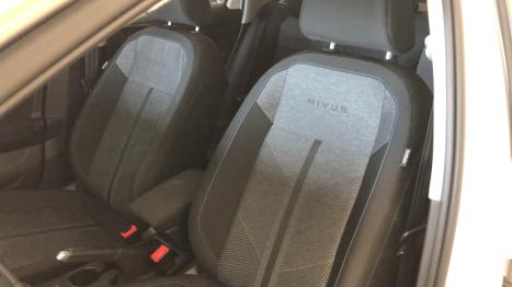 VOLKSWAGEN Nivus 1.0 4P FLEX 200 TSI COMFORTLINE TURBO AUTOMTICO, Foto 14