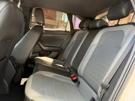 VOLKSWAGEN Nivus 1.0 4P FLEX 200 TSI HIGHLINE TURBO AUTOM�TICO, Foto 7