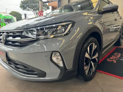 VOLKSWAGEN Nivus 1.0 4P FLEX 200 TSI HIGHLINE TURBO AUTOM�TICO, Foto 3