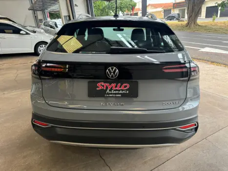 VOLKSWAGEN Nivus 1.0 4P FLEX 200 TSI HIGHLINE TURBO AUTOM�TICO, Foto 9