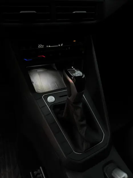 VOLKSWAGEN Nivus 1.0 4P FLEX 200 TSI HIGHLINE TURBO AUTOM�TICO, Foto 18