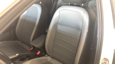 VOLKSWAGEN Nivus 1.0 4P FLEX 200 TSI HIGHLINE TURBO AUTOM�TICO, Foto 12