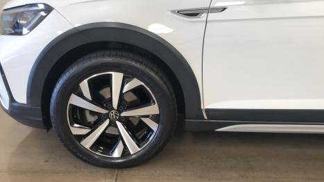 VOLKSWAGEN Nivus 1.0 4P FLEX 200 TSI HIGHLINE TURBO AUTOMÁTICO, Foto 8