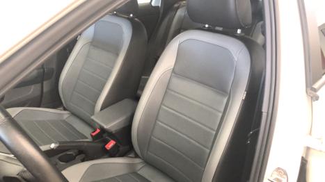 VOLKSWAGEN Nivus 1.0 4P FLEX 200 TSI HIGHLINE TURBO AUTOMÁTICO, Foto 12