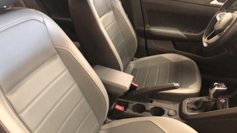 VOLKSWAGEN Nivus 1.0 4P FLEX 200 TSI HIGHLINE TURBO AUTOMÁTICO, Foto 15
