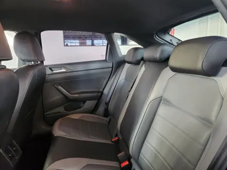 VOLKSWAGEN Nivus 1.0 4P FLEX 200 TSI HIGHLINE TURBO AUTOM�TICO, Foto 9