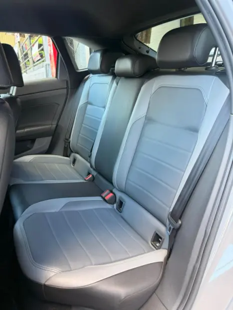 VOLKSWAGEN Nivus 1.0 4P FLEX 200 TSI HIGHLINE TURBO AUTOM�TICO, Foto 8