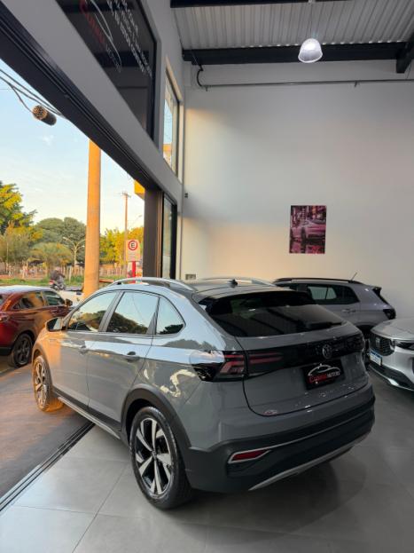 VOLKSWAGEN Nivus 1.0 4P FLEX 200 TSI HIGHLINE TURBO AUTOM�TICO, Foto 3