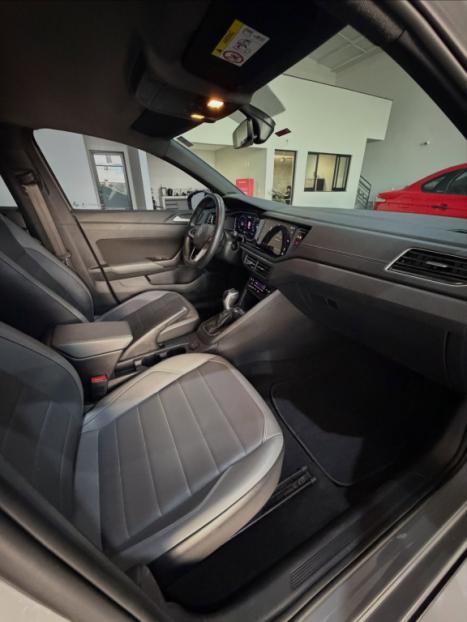 VOLKSWAGEN Nivus 1.0 4P FLEX 200 TSI HIGHLINE TURBO AUTOM�TICO, Foto 9