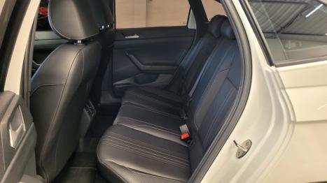 VOLKSWAGEN Nivus 1.0 4P FLEX 200 TSI HIGHLINE TURBO AUTOM�TICO, Foto 4