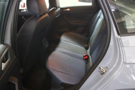 VOLKSWAGEN Nivus 1.0 4P FLEX 200 TSI HIGHLINE TURBO AUTOMÁTICO, Foto 15