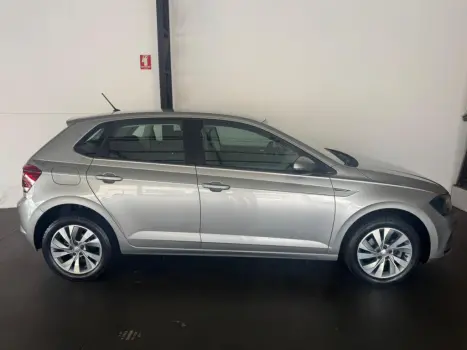 VOLKSWAGEN Polo Hatch 1.0 12V 4P 200 TSI  COMFORTLINE AUTOM�TICO, Foto 8