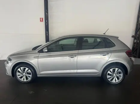 VOLKSWAGEN Polo Hatch 1.0 12V 4P 200 TSI  COMFORTLINE AUTOM�TICO, Foto 9