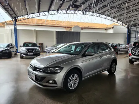 VOLKSWAGEN Polo Hatch 1.0 12V 4P 200 TSI  COMFORTLINE AUTOM�TICO, Foto 3