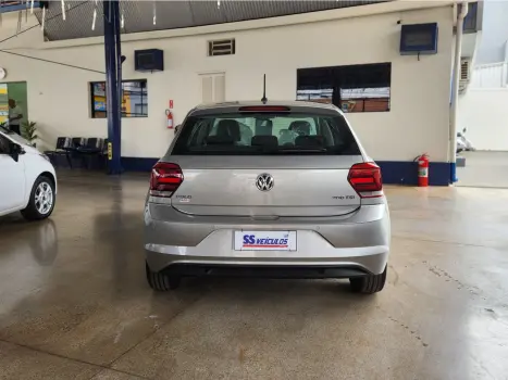 VOLKSWAGEN Polo Hatch 1.0 12V 4P 200 TSI  COMFORTLINE AUTOM�TICO, Foto 5