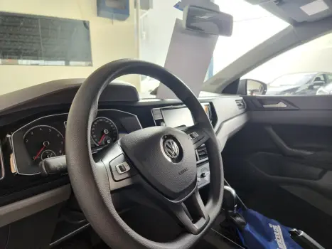 VOLKSWAGEN Polo Hatch 1.0 12V 4P 200 TSI  COMFORTLINE AUTOM�TICO, Foto 11