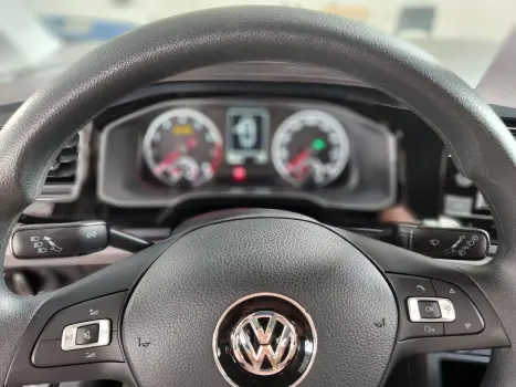 VOLKSWAGEN Polo Hatch 1.0 12V 4P 200 TSI  COMFORTLINE AUTOM�TICO, Foto 14