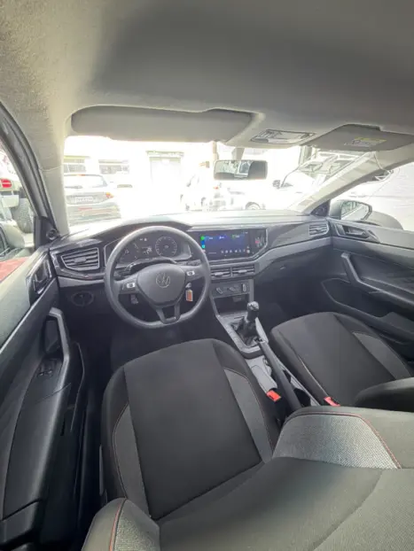 VOLKSWAGEN Polo Hatch 1.0 12V 4P MPI TRACK 1st EDITION, Foto 9