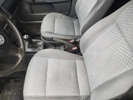 VOLKSWAGEN Polo Sedan 1.6 4P FLEX, Foto 15