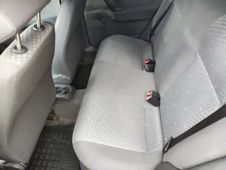 VOLKSWAGEN Polo Sedan 1.6 4P FLEX, Foto 17