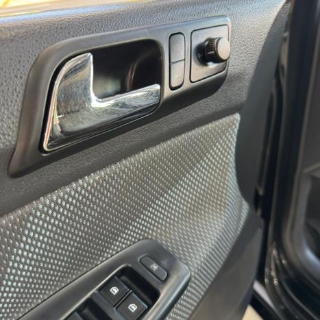 VOLKSWAGEN Polo Sedan 1.6 4P COMFORTLINE FLEX, Foto 11