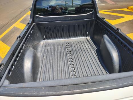 VOLKSWAGEN Saveiro 1.6 16V FLEX MSI ROBUST CABINE SIMPLES, Foto 3