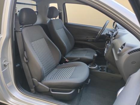 VOLKSWAGEN Saveiro 1.6 G6 TRENDLINE CABINE ESTENDIDA FLEX, Foto 10