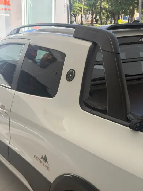 VOLKSWAGEN Saveiro 1.6 16V FLEX MSI EXTREME CABINE DUPLA, Foto 4