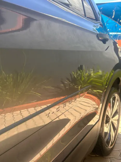 VOLKSWAGEN T-Cross 1.0 4P 200 TSI FLEX AUTOMÁTICO, Foto 4 VOLKSWAGEN T-Cross 1.0 4P 200 TSI FLEX AUTOMÁTICO, Foto 4