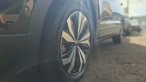 VOLKSWAGEN T-Cross 1.4 4P 250 TSI FLEX HIGHLINE AUTOMÁTICO, Foto 8 VOLKSWAGEN T-Cross 1.4 4P 250 TSI FLEX HIGHLINE AUTOMÁTICO, Foto 8