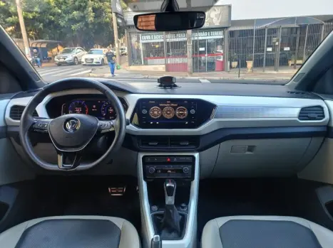 VOLKSWAGEN T-Cross 1.4 4P 250 TSI FLEX HIGHLINE AUTOMÁTICO, Foto 2 VOLKSWAGEN T-Cross 1.4 4P 250 TSI FLEX HIGHLINE AUTOMÁTICO, Foto 2