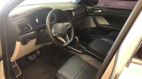 VOLKSWAGEN T-Cross 1.4 4P 250 TSI FLEX HIGHLINE AUTOMÁTICO, Foto 13 VOLKSWAGEN T-Cross 1.4 4P 250 TSI FLEX HIGHLINE AUTOMÁTICO, Foto 13