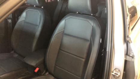 VOLKSWAGEN T-Cross 1.4 4P 250 TSI FLEX HIGHLINE AUTOMÁTICO, Foto 14 VOLKSWAGEN T-Cross 1.4 4P 250 TSI FLEX HIGHLINE AUTOMÁTICO, Foto 14