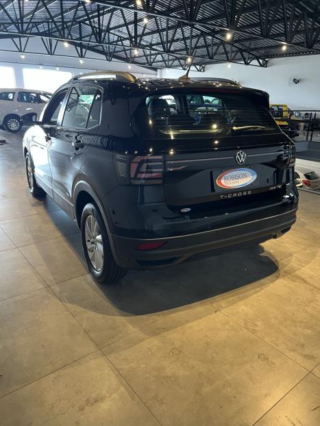 VOLKSWAGEN T-Cross 1.0 4P 200 TSI FLEX, Foto 4 VOLKSWAGEN T-Cross 1.0 4P 200 TSI FLEX, Foto 4