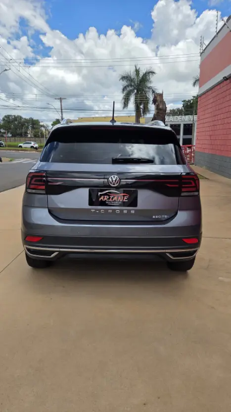 VOLKSWAGEN T-Cross 1.4 4P 250 TSI FLEX HIGHLINE AUTOM�TICO, Foto 8