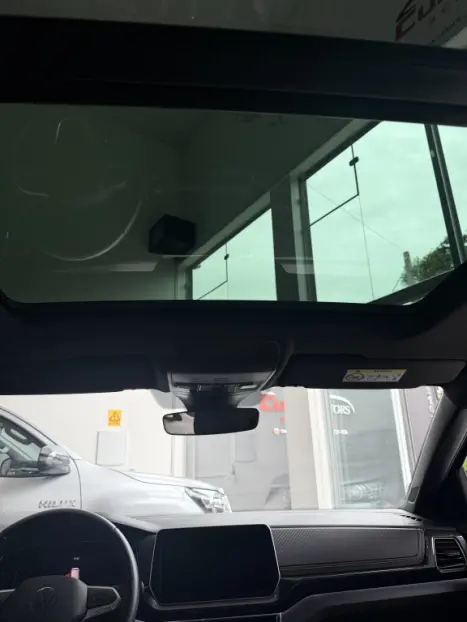 VOLKSWAGEN T-Cross 1.4 4P 250 TSI FLEX HIGHLINE AUTOM�TICO, Foto 8