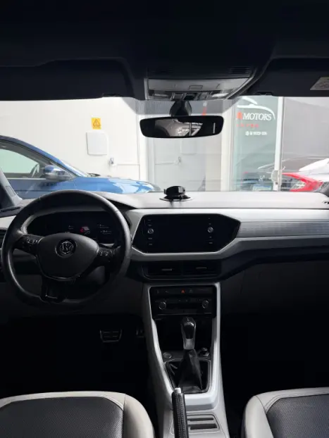 VOLKSWAGEN T-Cross 1.4 4P 250 TSI FLEX HIGHLINE AUTOM�TICO, Foto 9
