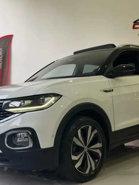 VOLKSWAGEN T-Cross 1.4 4P 250 TSI FLEX HIGHLINE AUTOM�TICO, Foto 2