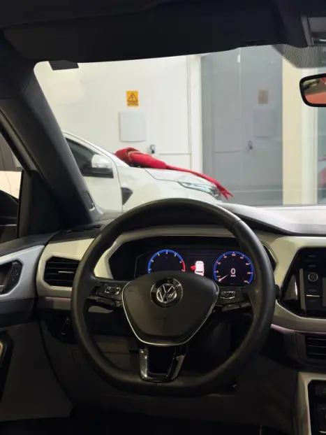VOLKSWAGEN T-Cross 1.4 4P 250 TSI FLEX HIGHLINE AUTOM�TICO, Foto 12