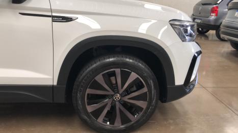 VOLKSWAGEN Taos 1.4 16V 4P FLEX 250 TSI HIGHLINE AUTOMTICO, Foto 9