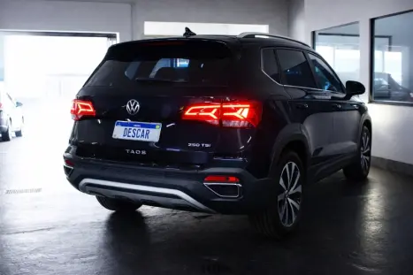 VOLKSWAGEN Taos 1.4 16V 4P FLEX 250 TSI HIGHLINE AUTOM�TICO, Foto 6